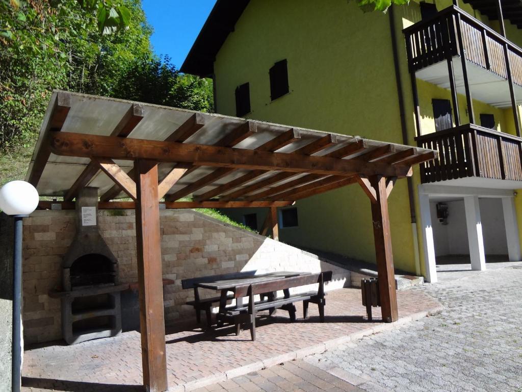 Residence ai Tovi Bezzecca Esterno foto
